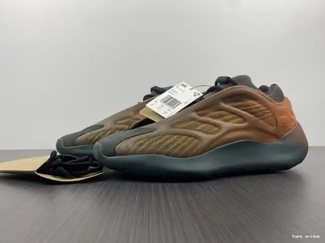 hype Yeezy GY4109 Boost Copfade Adidas 700 V3 0518
